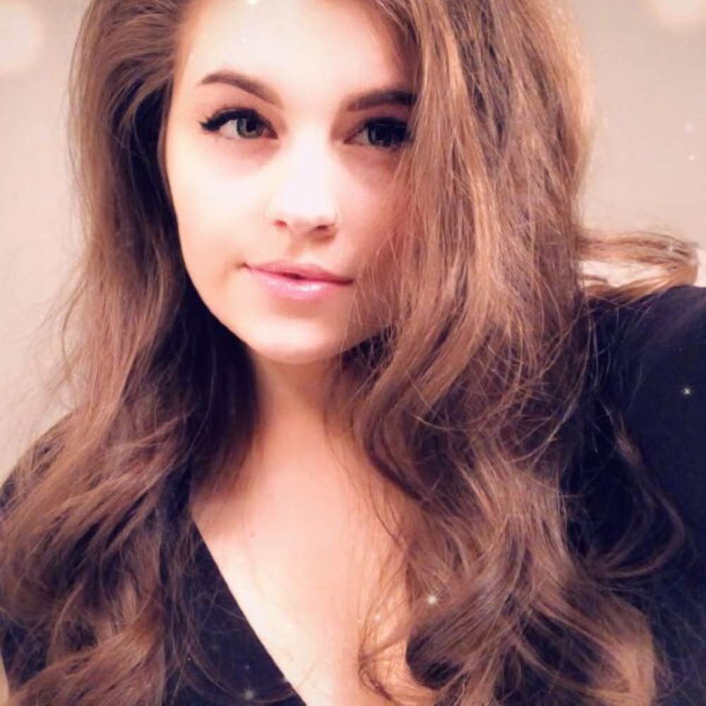 Meet your Posher, Brianna